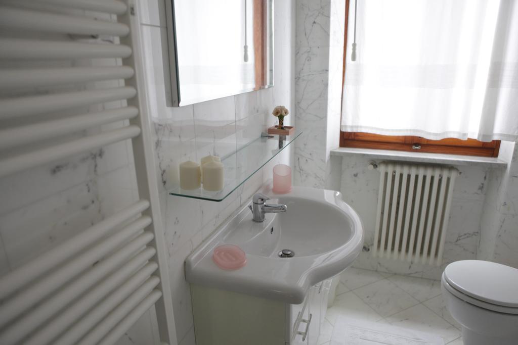 B&B Casa di Claudia Marina Di Carrara Bagian luar foto